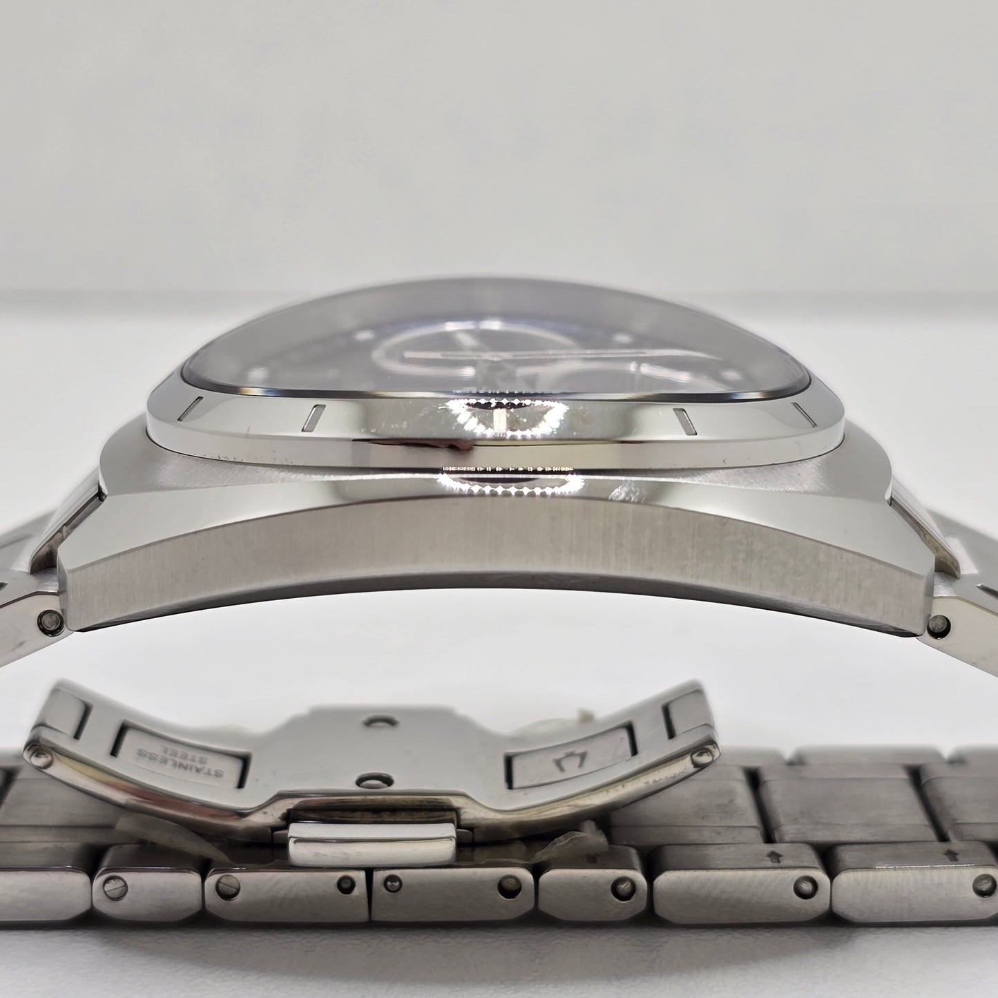 Bulova 96A185 Curv Chrono