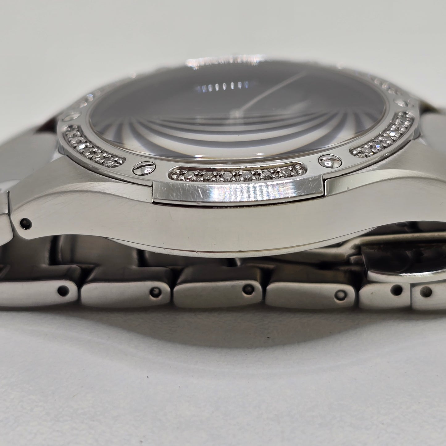 Bulova C852456 Accutron Diamond