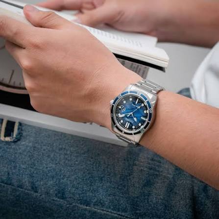 Citizen AW1810-85L